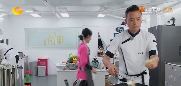 中餐厅|《中餐厅》林大厨的厨艺究竟如何?看到他做的蛋炒饭,服了!