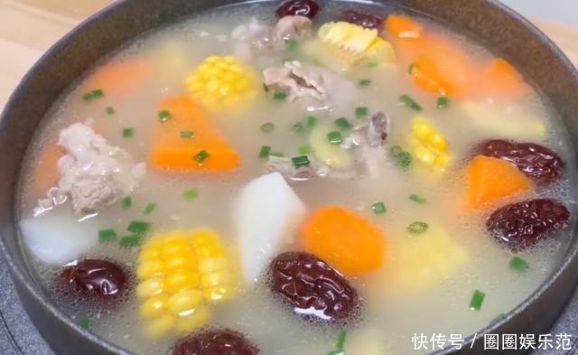  洗干净|煲排骨汤：排骨不要直接炖，也不要放料酒，多一个步骤，汤鲜味美