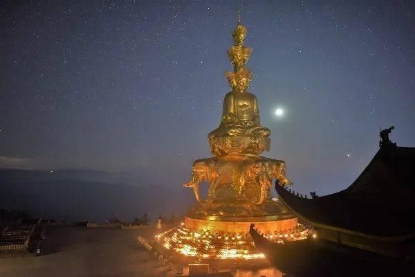  去一趟|避暑王者峨眉山，是时候去一趟了！