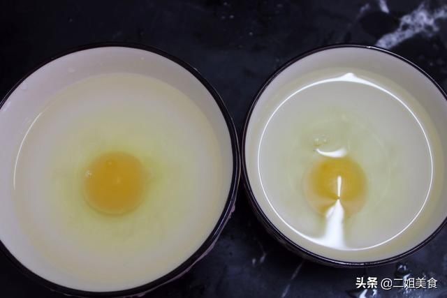 圆嫩|水煮荷包蛋,记得不能水开下锅,多加一步,鸡蛋圆嫩完整不出沫