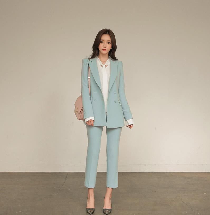 商务|超美珠珠:女强人帅气白领时尚,天海玻蓝苏黎世格调商务西装