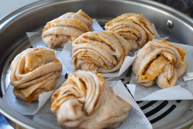  最馋|女儿最馋这种馒头，咸香耐嚼，当早餐很美，利用碎片时间就能蒸好