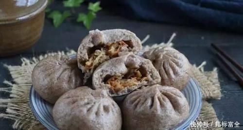 2倍大小|别再用酵母了,教你自制天然酵母,包子又白又胖,大厨不说的秘密