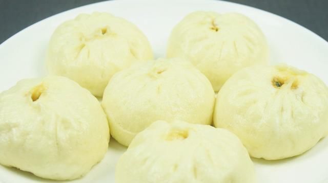  包子|发面时、只放酵母和糖还不行！多加2味，包子又香又软又白还好吃