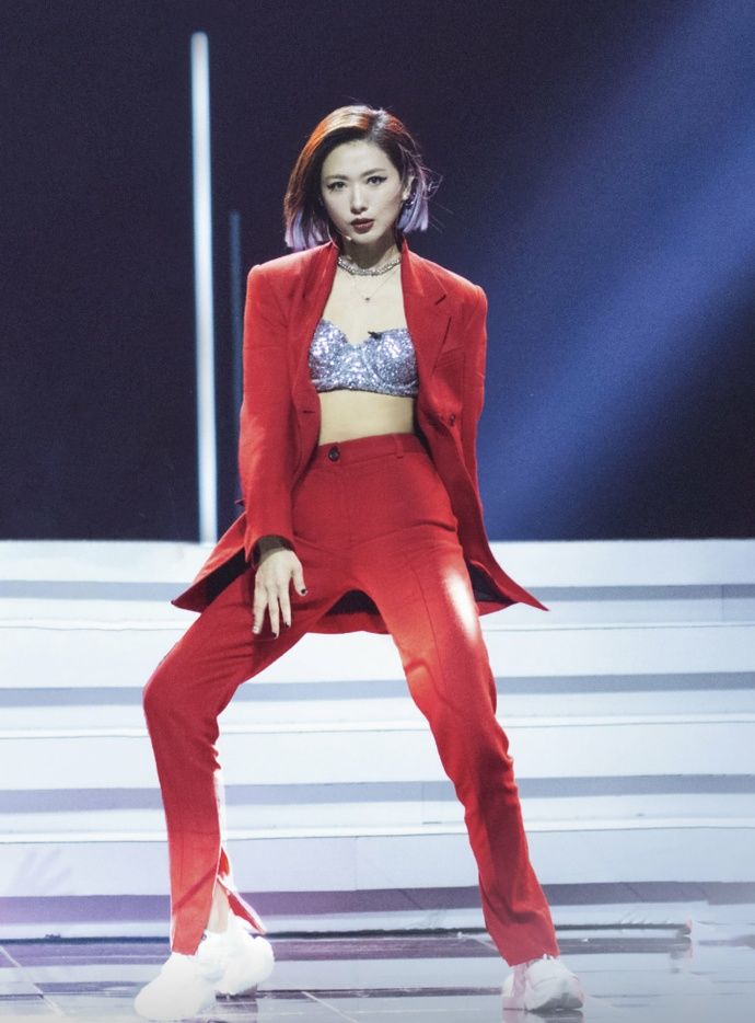  三公|《乘风破浪》三公结束，孟佳组选漫歌最终第四，排名引起争议