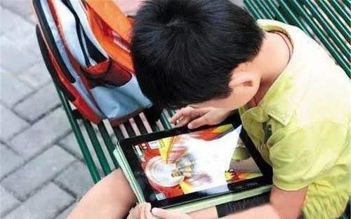 霸刷|13岁学霸刷了老爸9万块,不充值游戏也没打赏,结局让人笑哭