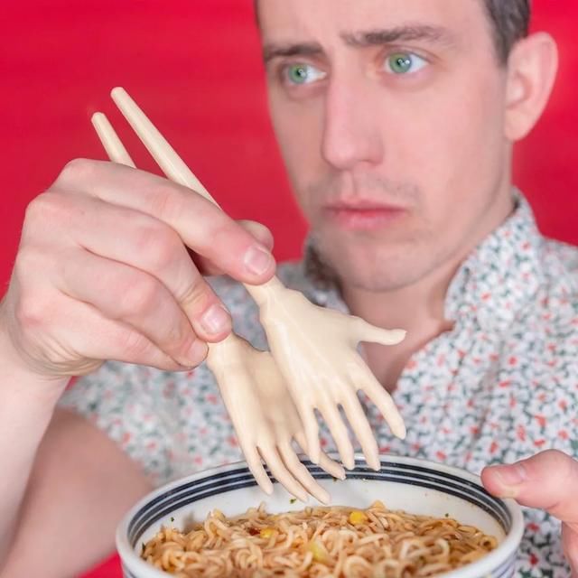  口罩|世界上最没用的设计！拥有后，我的生活更闹心了···