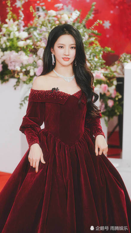  小编|硬糖少女303正式成团，徐艺洋只关注两人，姜贞羽陈卓璇姐妹情深