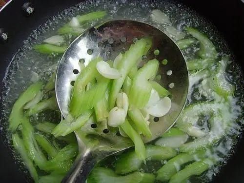  上火|小暑后，记得多吃此菜，营养美味还不上火，苦夏也能轻松度过