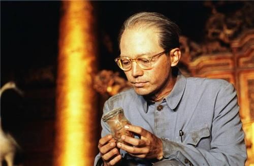 在世|溥仪晚年去看望在世的仆人，仆人大喊3个字，溥仪听后感慨万分
