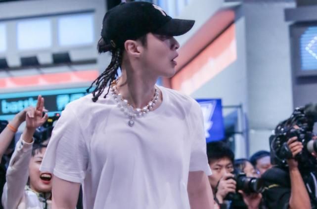  张艺兴|《这就是街舞》队长斗舞，张艺兴为何能赢王一博？主要有三点原因