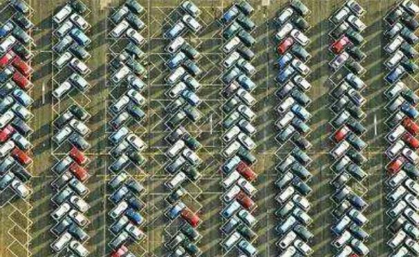 停车位|日本明明不大，为啥大家都有停车位？看到原因该好好反省了