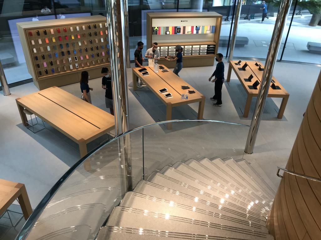  带来|国外网友带来泰国曼谷Apple Store最新照片