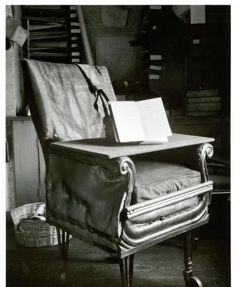  办公|艺术家“躺赚”指南