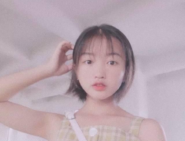  变形|《变形计》中的神仙妹妹回农村后被冷嘲热讽，为救父亲辍学当网红