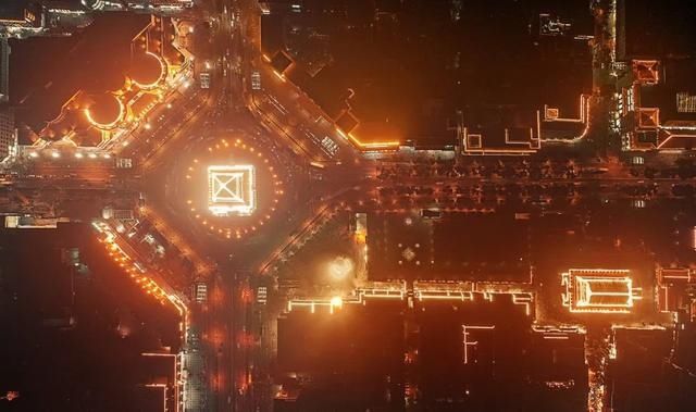  星球|一夜爆红上榜孤独星球！这个古城美食不输成都，景区免费高铁直达