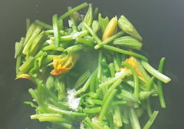  还解|这菜，清热解暑除湿气，爽口好吃又营养，还解腻