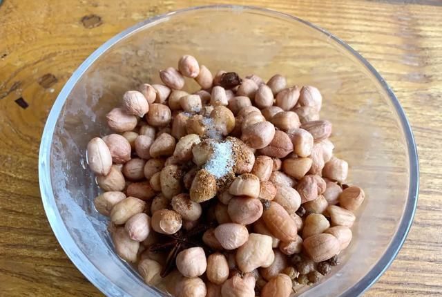  不水|老公下酒菜就爱花生米，不油炸不水煮，几分钟出锅，嘎嘣脆