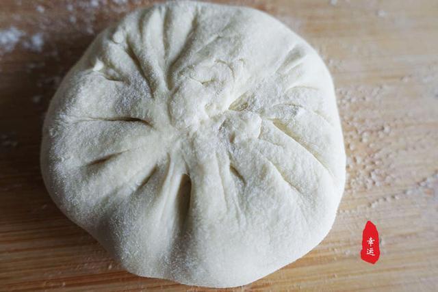 破皮|馅饼这样做才不破皮,皮薄馅足不露馅,原来和面也有小技巧