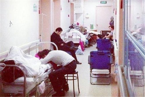  陪产|孕妇做胎心监护，碰见陪产老太太问：“知道是女孩为什么还留着”