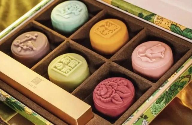  疯狂|燃到不敢认！国货品牌月饼太美了，连老外都要疯狂搞代购