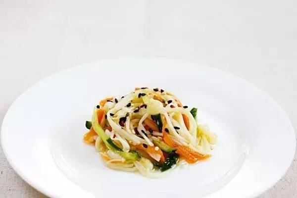  金针菇|适合夏天的5道凉菜，几分钟搞定，简单营养，省时好做又好吃