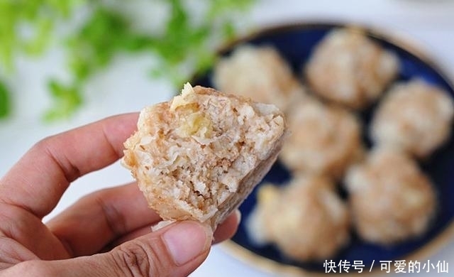 蓬松|秋天不用早起,早餐吃它最省事,不用发酵也蓬松,比馒头更香