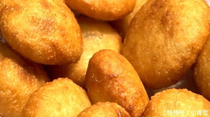 发硬|炸糖糕时,别再直接炸了,少了此步骤,糖糕破皮露馅还发硬