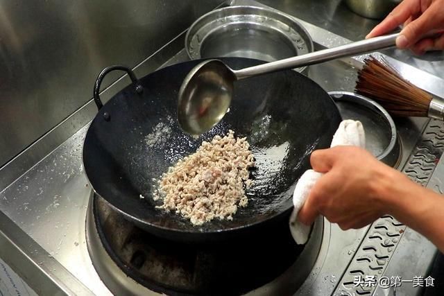  道菜|三伏天、我家就爱这道菜！简单一炒、脆爽入味促食欲，一盘吃不够