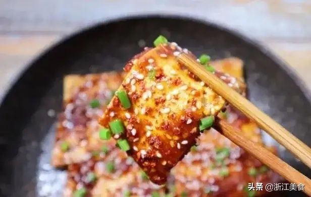 豆腐|铁板豆腐：平底锅就能搞定，好吃又方便