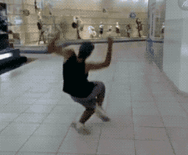 GIF|搞笑GIF：臭流氓，你摸什么摸