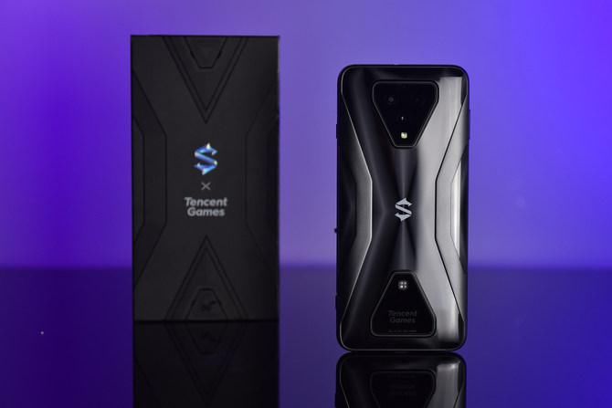  体验|显示升级带来全新操控体验 腾讯黑鲨游戏手机3S评测