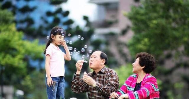 爸爸妈妈|家长请注意，常说这2句口头禅，可能会伤害到孩子自尊