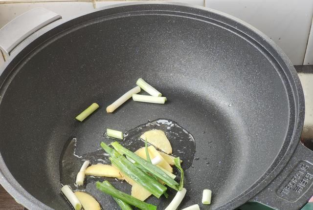 不腥|鲜嫩不腥的白灼虾,海边人都这样做,简单实用看一眼就会