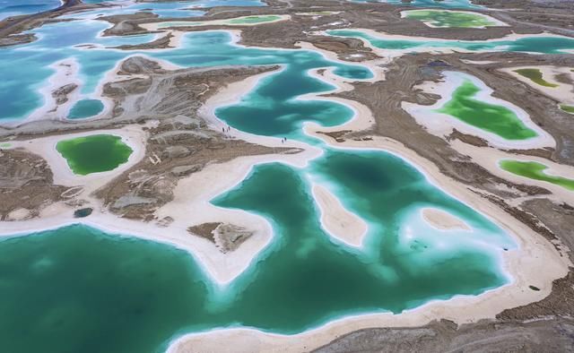  湖水|大柴旦：五彩谷天地雄奇之峻，翡翠湖水云婉约之华，柴达木探秘4