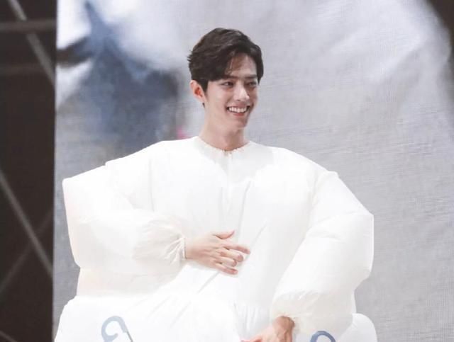  爸爸|“金主爸爸”放话各大卫视和平台，将会陆续出现肖战