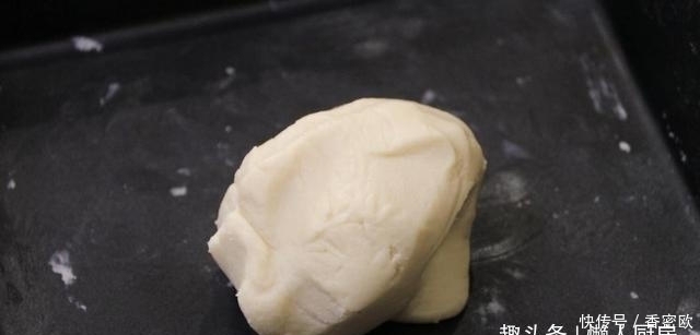 外皮|在家不出门,教你红薯饼的新做法,外皮酥的掉渣,看到它口水直流