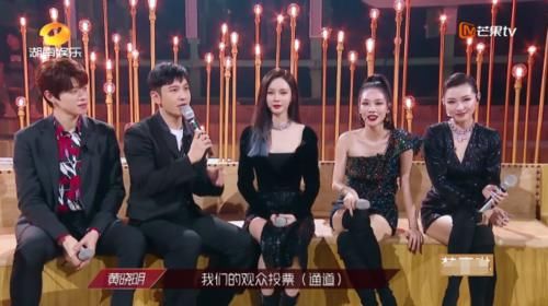  集体|《浪姐》5位姐姐情绪崩溃，导师集体落泪很突兀，节目组套路深！