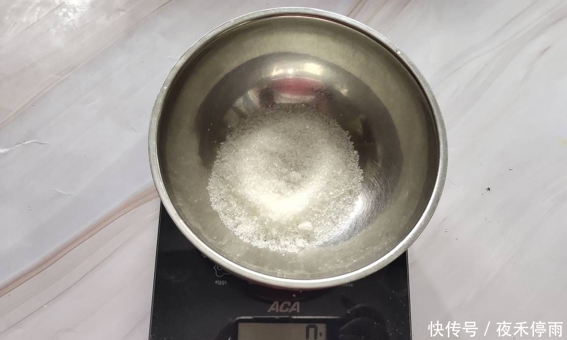 黄油|粉色火龙果麻薯软欧面包