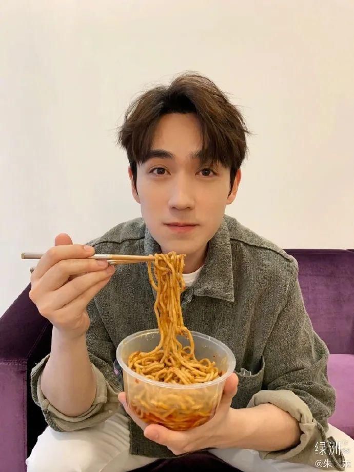  打算|资生堂这是打算和黄轩同归于尽？？？