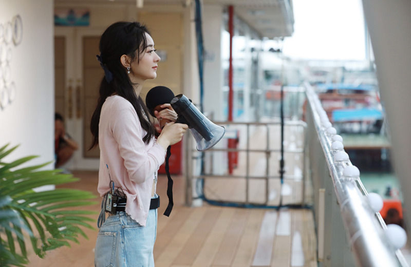  参加|《乘风破浪》竟有第二季？黄晓明邀请赵丽颖参加，被拒绝表示害怕