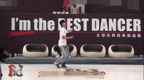  波折|《街舞3》王一博大秀几经波折，改哭编舞师，十年前对手发文力挺！