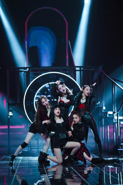  乘风破浪|乘风破浪的姐姐三公排名：万茜组第一，孟佳3人淘汰，网友无法理解