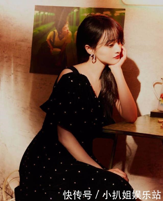 黑色|郑爽最新港风造型大片曝光,穿黑色波点长裙还原八十年代港式美女