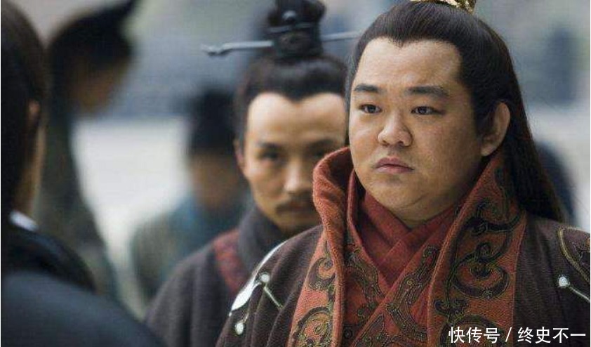 三国|刘禅写了三个字挂在门口被放过,众人不解,司马昭倒过来念