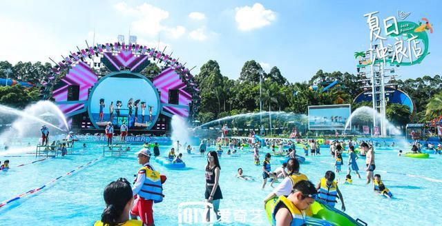 年轻人|从早浪到晚的《夏日冲浪店》，如何拉拢年轻人的心？