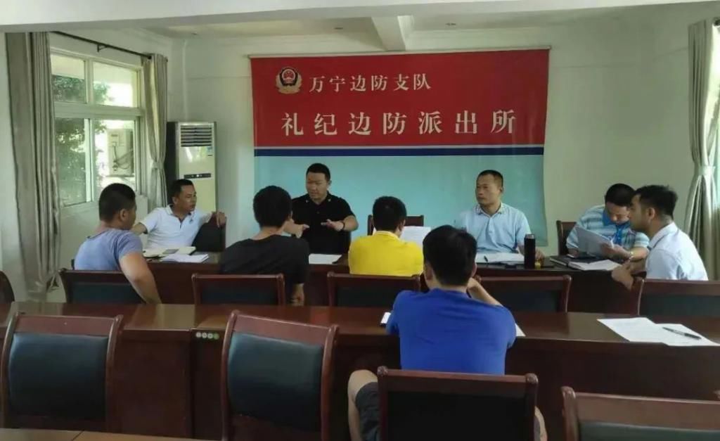  客厅|女子家中客厅被杀害，丈夫神秘消失！14年后…