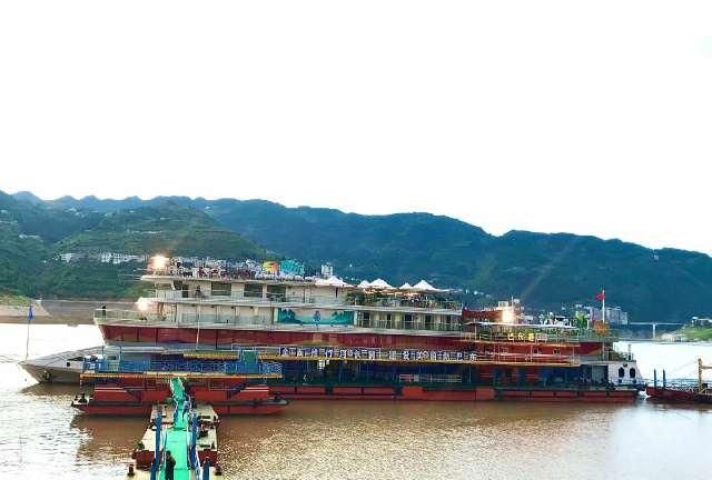  巴东|《中餐厅》第一站在巴东，“赵小刀”来了，他们最深刻的是什么？