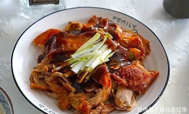 营养|回家给老两口做午餐,虽然简单但营养美味,一家人吃饭就是香