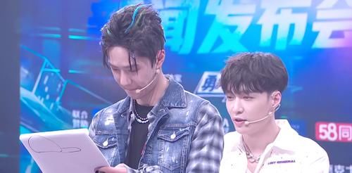  现场|街舞节目组现场拍卖，张艺兴王嘉尔积极参与，王一博却不感兴趣